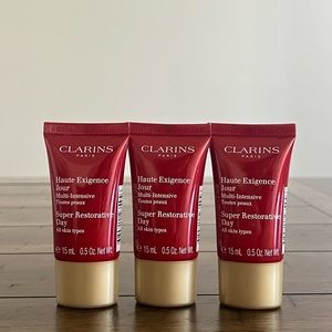 Clarins Super Restorative Day - All Skin Types 45ml